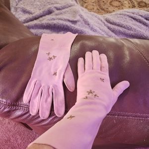 Vintage women's gloves